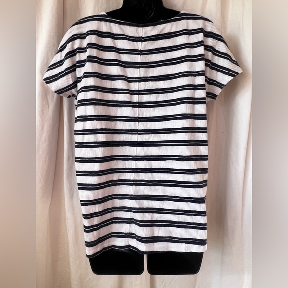 Lands End Women's Sz S Striped Crew Neck Short Sleeve Ribbed Blouse Blk/Wht - Picture 2 of 4